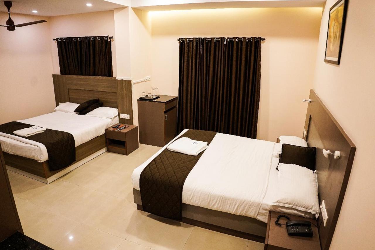 Hotel De L'Amour Port Blair Exterior photo
